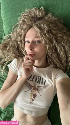 sofiaaamillerrr - My Sundays are for brunch  mimosas  and sex what are you up to 