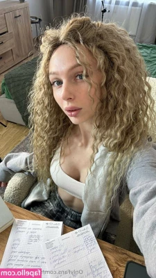 sofiaaamillerrr - It s my birthday    Now give me my spankings