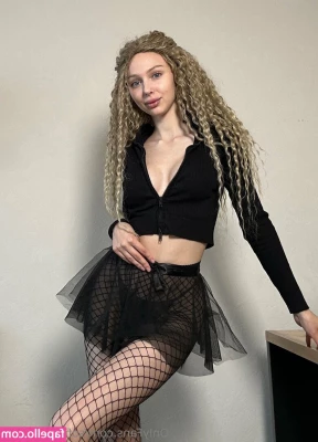 sofiaaamillerrr - Swipe right for a preview of one of the pics  TIP  10  amp  DM 