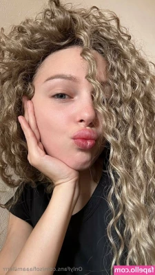 sofiaaamillerrr - Just woke up