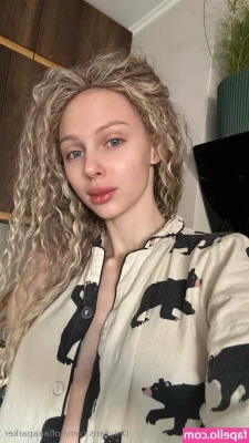 sofiaaamillerrr - Today s outfit    Message me for the full set  face included