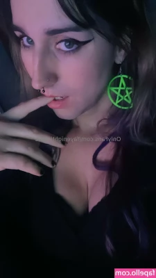 fayenightingale - Vote for me? 🥺💗