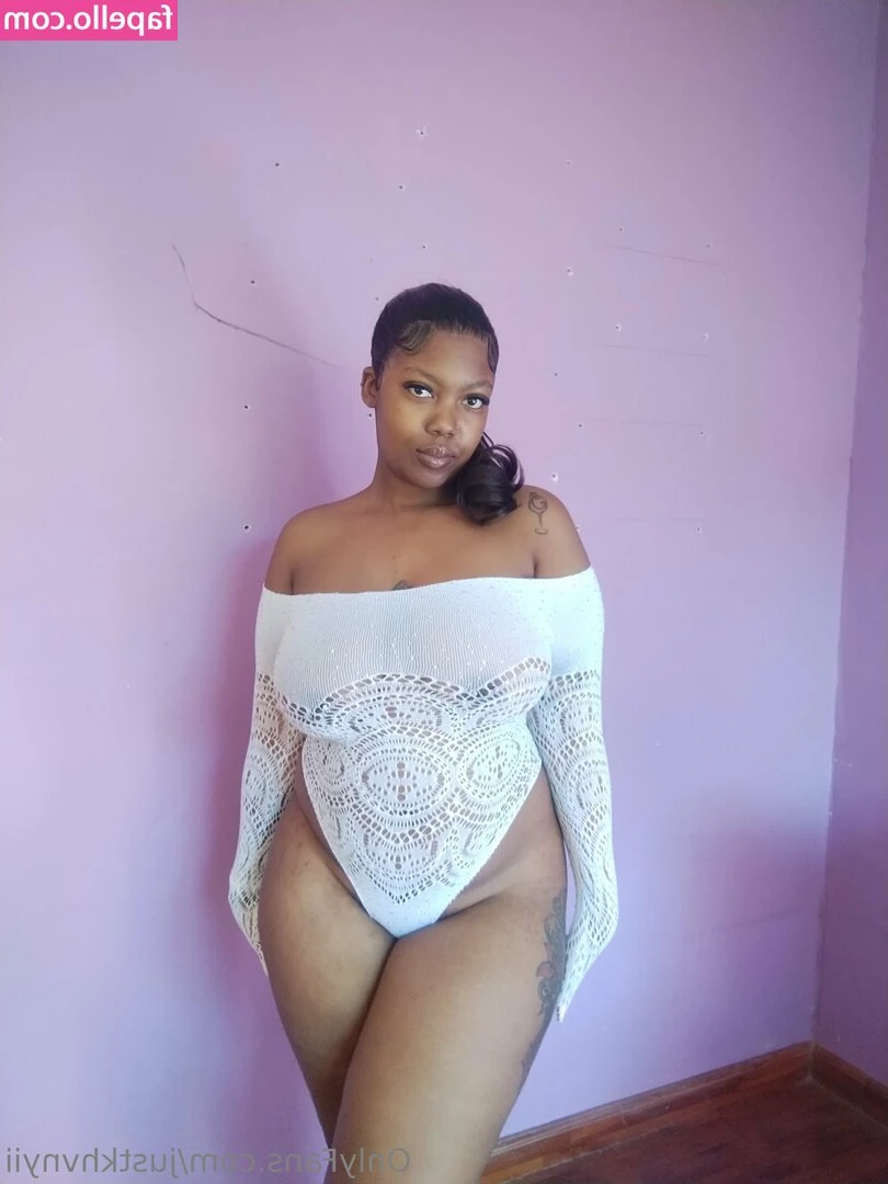 justkhvnyii - had some naughty fun 😈 youll get the vid in ur DMs soon 😉