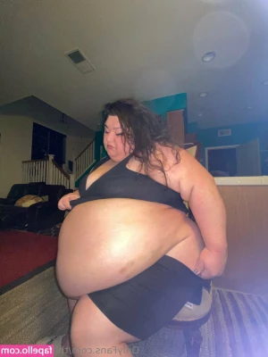 thicksadworld - Tip the post to remove my hands   or if you want to see it all cum on