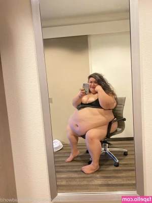 thicksadworld - Big tits and a wet tshirt