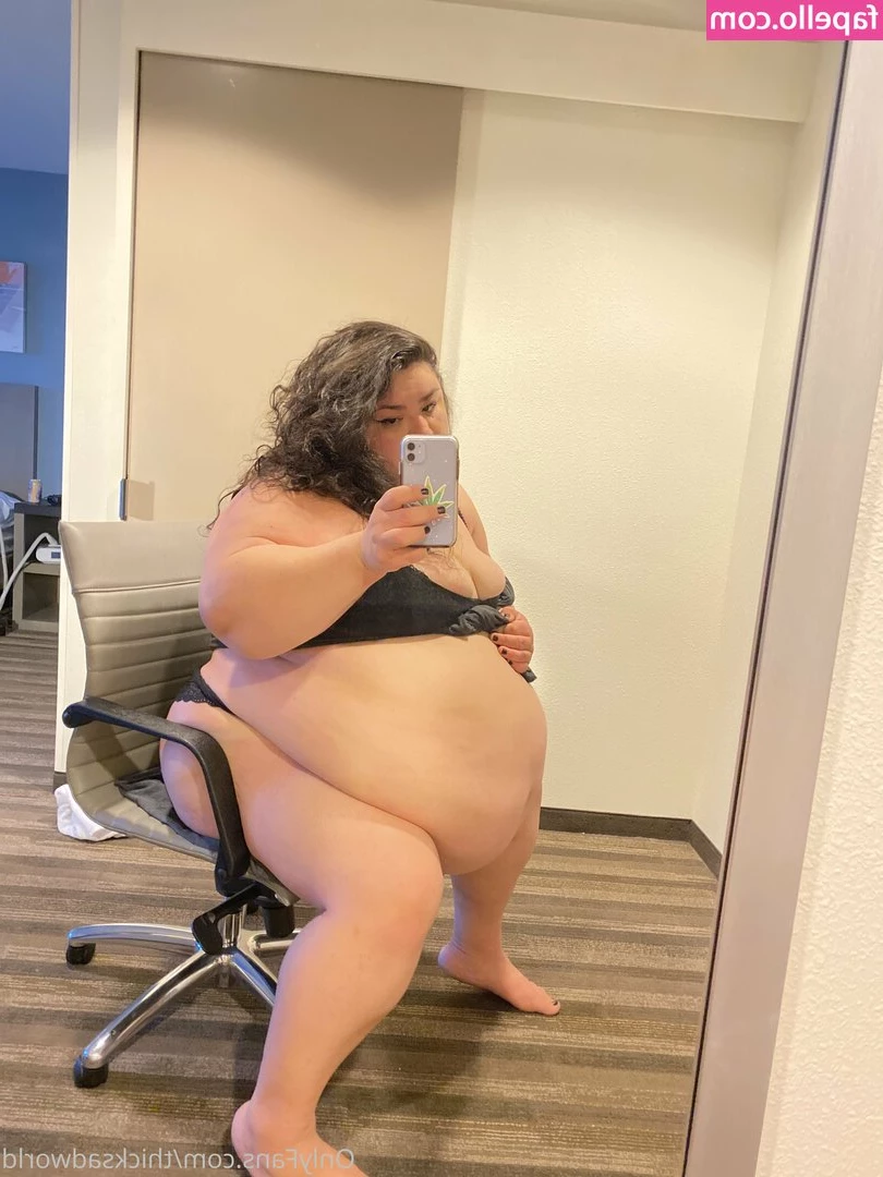 thicksadworld - Edging Challenge Day 6!!  a nice relaxing(?) edging task ~