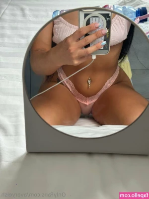 Averyelsh - Good morning  Got the day off so I m gonna get shit done  I m taking