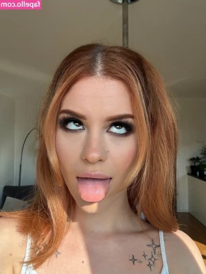 themiastone - bunny whore