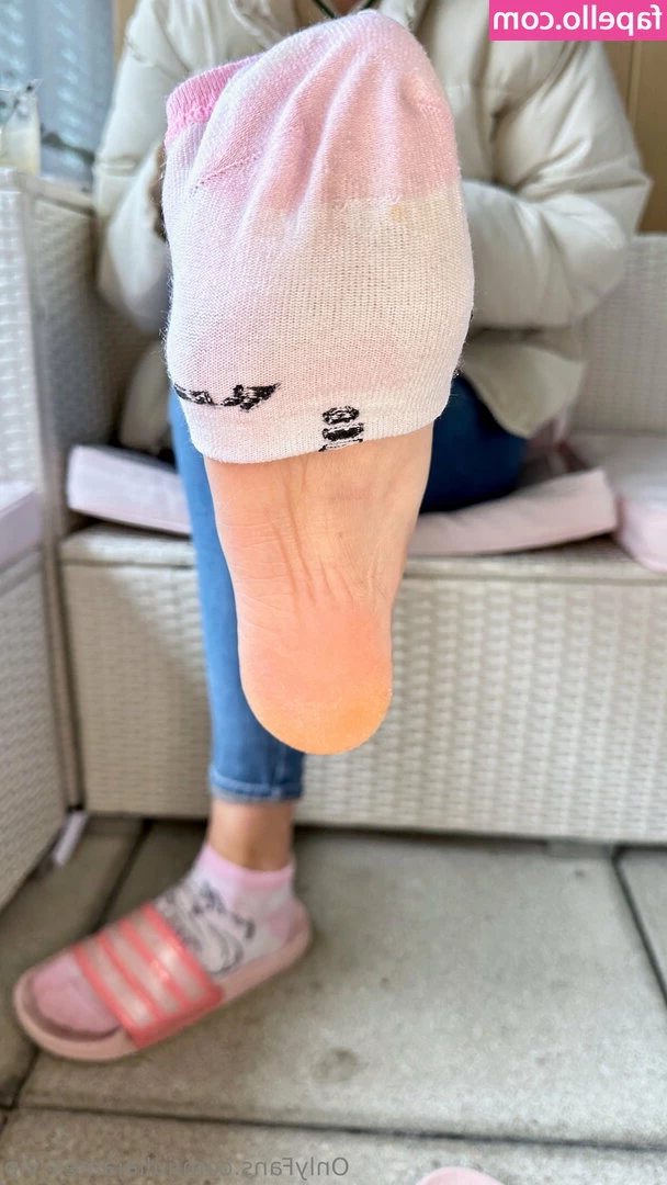 juliajames_vip [ juliajames-vip ] - Foot Fetish Friday