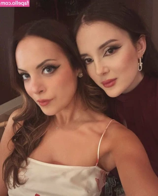 Elizabeth Gillies [ elizabeth-gillies ] - Who do you support?😈