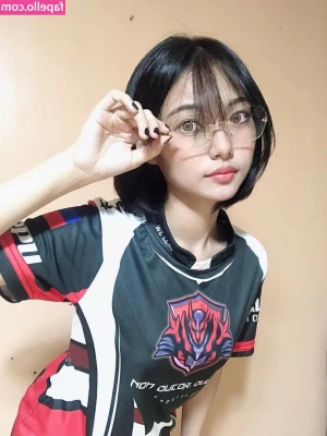 Chippu - 🎥🍿🍑Culito de garganta profunda me la chupa