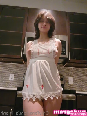 qilin.anh [ qilin-anh-40 ] - Dream date: take me to an island and fuck me 🥰😘🦋👼