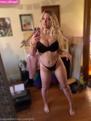 Undressjess - I need to make more sex tapes ❤️