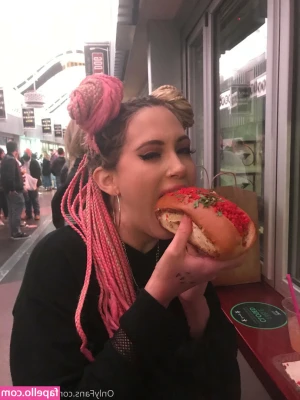 Undressjess - What would you do if you saw me in this position without panties in