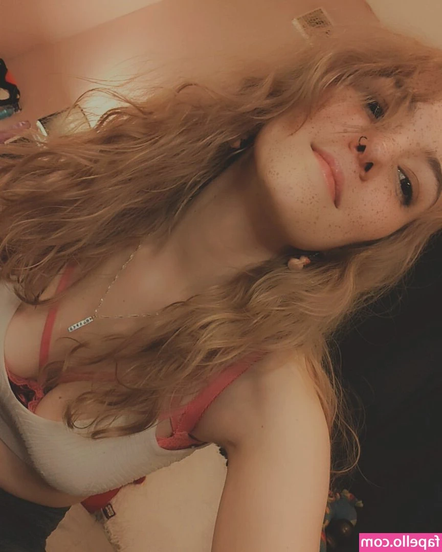 Ellie Rose [ ellie-rose ] - when the sun goes down ✨ it’s time to put some. nice lingerie on