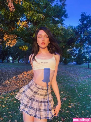 Venus Moorez [ venus-moorez ] - Hey guys I'm working all day today but I'm going to be editing and