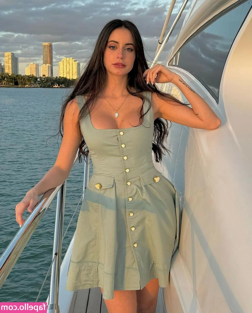Nataly Pagano [ nataly-pagano ] - Loved this outfit💰