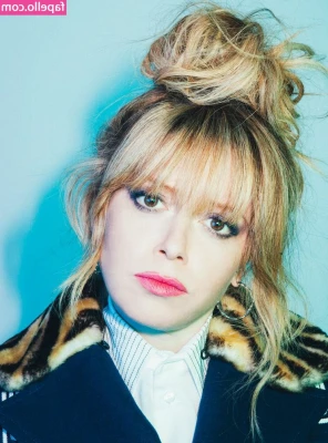 Natasha Lyonne [ natasha-lyonne ] - A new fantasy video just dropped with Isis in the DM's, and I also