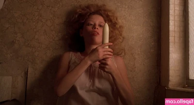 Natasha Lyonne [ natasha-lyonne ] - No panties, fishnets... feeling so fucking 🔥🔥🔥🔥🔥🔥