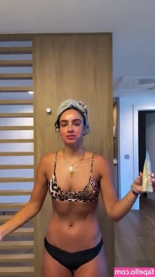 Sommer Ray [ sommer-ray-1 ] - I love being 😈 naughty