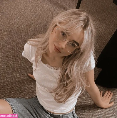 Sabrina Carpenter [ sabrina-carpenter-1 ] - Do you want to see this full photoset? Tip $7 and get the full