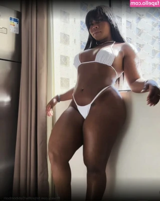 Gabibombom_ [ gabibombom ] - Fresh out of shower! 💕💞🚿