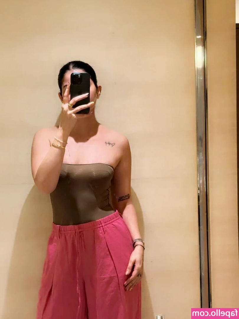 Fiza Choudhary [ fiza-choudhary ] - fuck me so hard my head bangs against the stairs but all i feel is