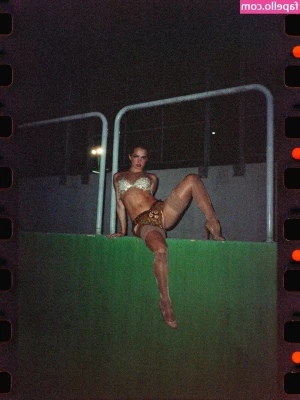 Addison Rae [ addison-rae-3 ] - If you think this is hot just imagine how insane the joi video is!