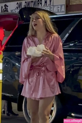Addison Rae [ addison-rae-3 ] - Are you an ass or tit man/woman?!? 😜😜😜