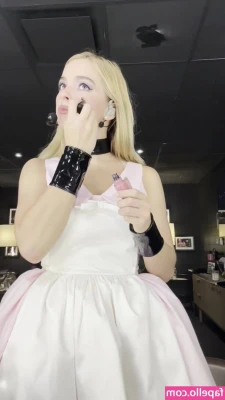 Addison Rae [ addison-rae-3 ] - CAN YOU HELP ME?