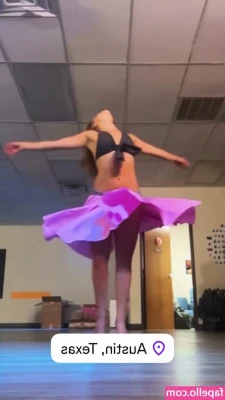 Addison Rae [ addison-rae-3 ] - Open this pretty little asshole for you bby 💦