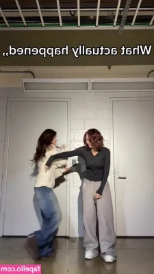 Hirai Momo [ hirai-momo ] - A little naked pole flow (no sound)