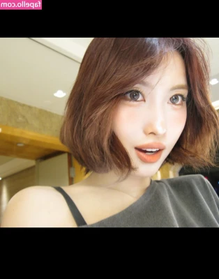 Hirai Momo [ hirai-momo ] - Do you like the view? 😜