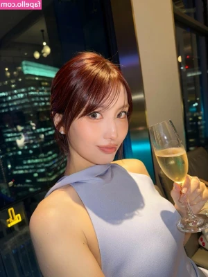 Hirai Momo [ hirai-momo ] - Im about to take some cute pictures with the lingerie, brb, loves :***