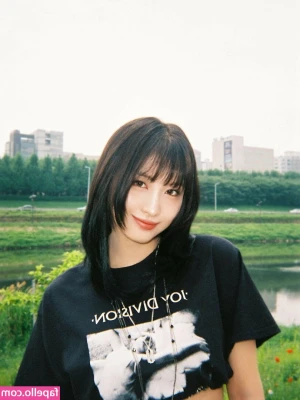 Hirai Momo [ hirai-momo ] - Showing my true colors 😜😈