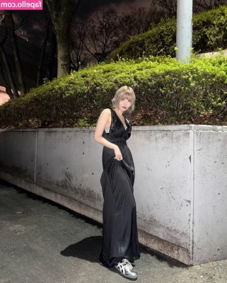 Hirai Momo [ hirai-momo ] - I already miss being able to swim 🥺