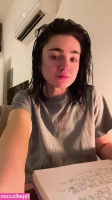 apinky98 - wish I was bouncing on your lap 🥵😈