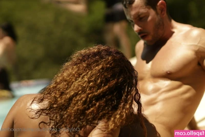 Duncan Saint [ duncan-saint ] - want me to sit on ur lap or on ur face? 👼🏻