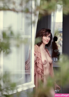 Ulrike Frank [ ulrike-frank ] - More 6 minutes of pure filth! Do you like my dress