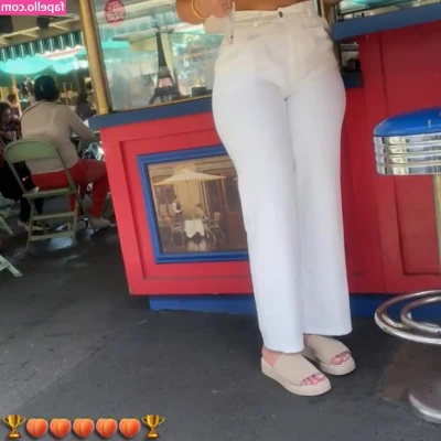Learmann Twins [ learmann-twins ] - Can you do me a HUGE favour!! Trying to build my rank up on pornhub!!