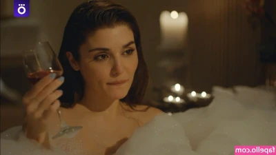 Hande Erçel [ hande-erel ] - You are not going to be mad with this little monkey? 🥺