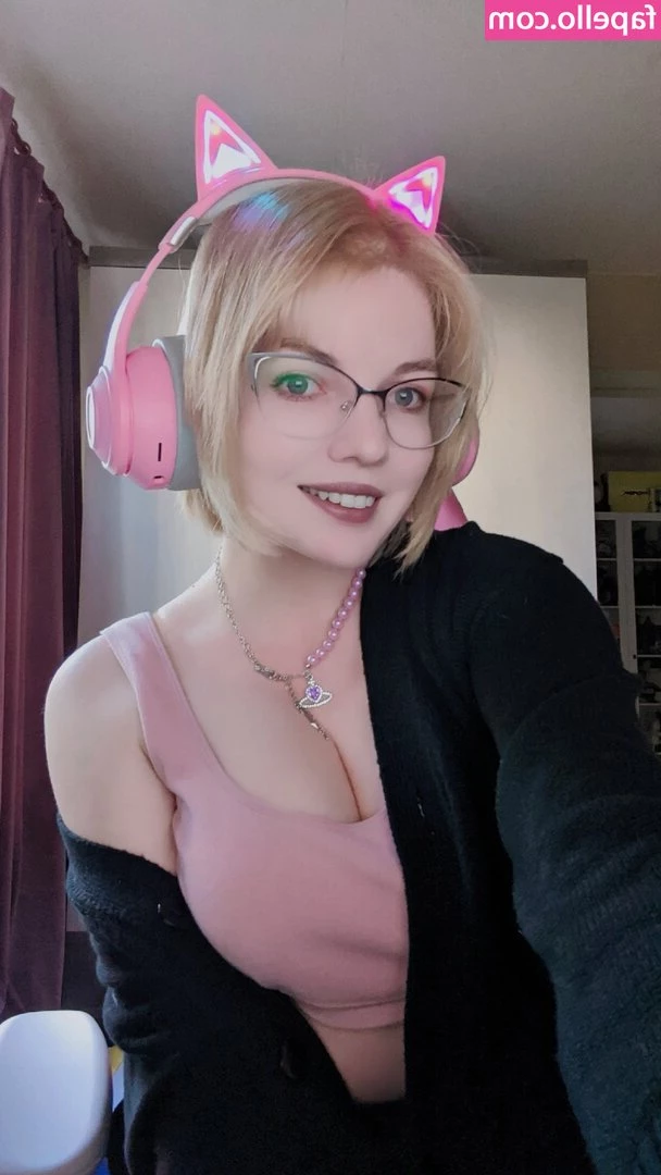 Brounovskoe Cosplay [ brounovskoe-cosplay ] - Thirsty Thursday  Who s got some more for me