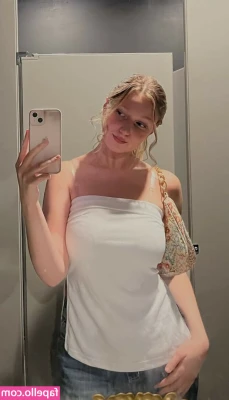 Marianne Filiatrault [ marianne-filiatrault ] - Hard at work!!!