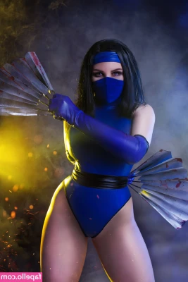 Mortal Kombat Erotic Cosplay [ mortal-kombat-erotic-cosplay ] - I do love wearing my Queen of Spades!!!! How hot does his big cock