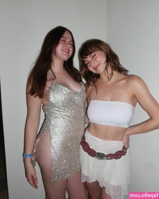 Lauren Donzis [ lauren-donzis ] - I know I put this on Reddit but it flopped and I need people to