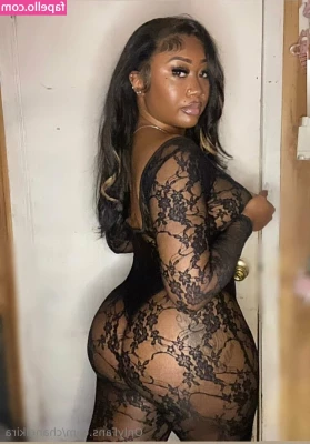 chanelkira - slutty maid at ur service ʚ♡ɞ