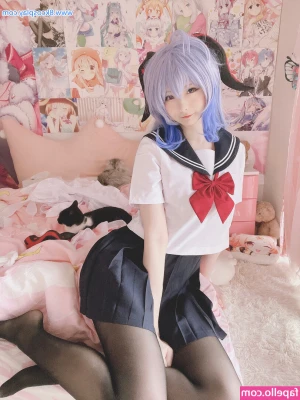 Misa呆呆 [ misa ] - 🤤 te gusta en la cocina ???