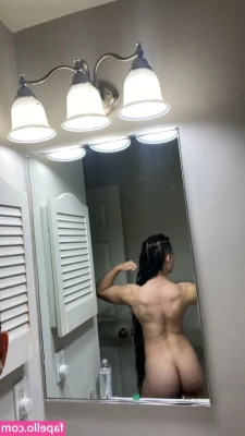 curlyexotic - Happy hump day!