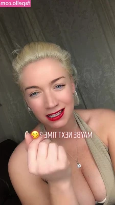 SophieBarnesUK - Between 15 ! 🫣😉
