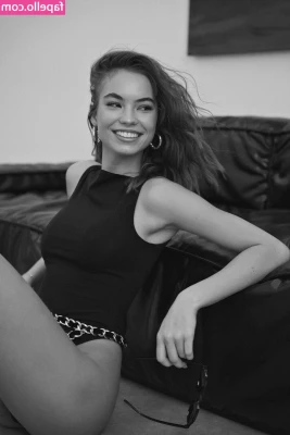 Ekaterina Perova [ ekaterina-perova ] - Is the carpet comfortable? 😉💕